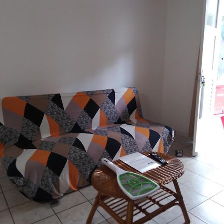 Apartmán F2 Rez De Jardin Carbet Le Carbet Exteriér fotografie