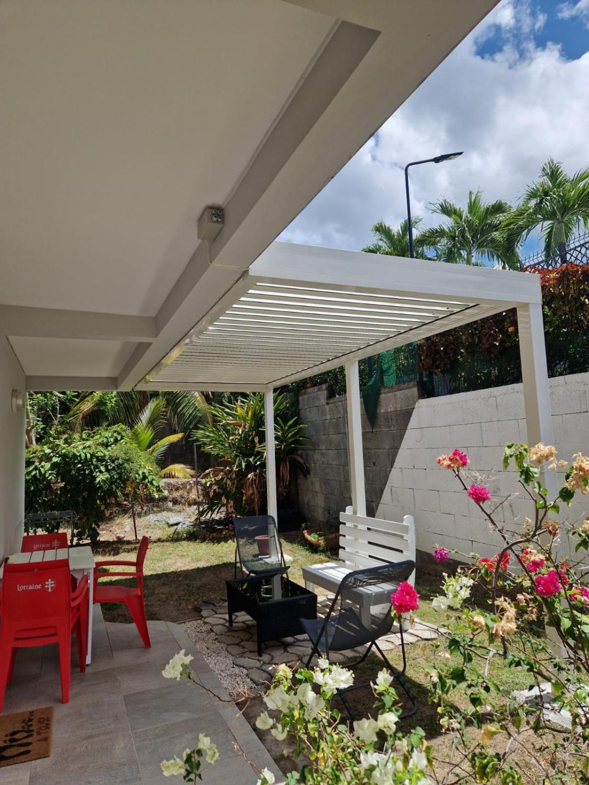 Apartmán F2 Rez De Jardin Carbet Le Carbet Exteriér fotografie